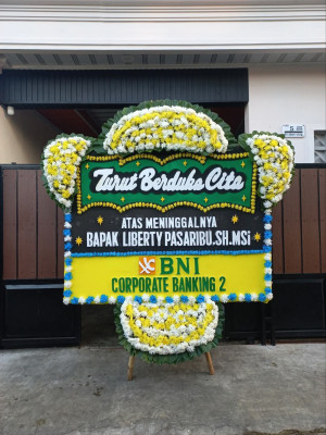 Papan Bunga Duka di Hutalimbong